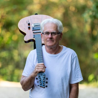 250508_Paul Clifford with guitar (low res)_035a